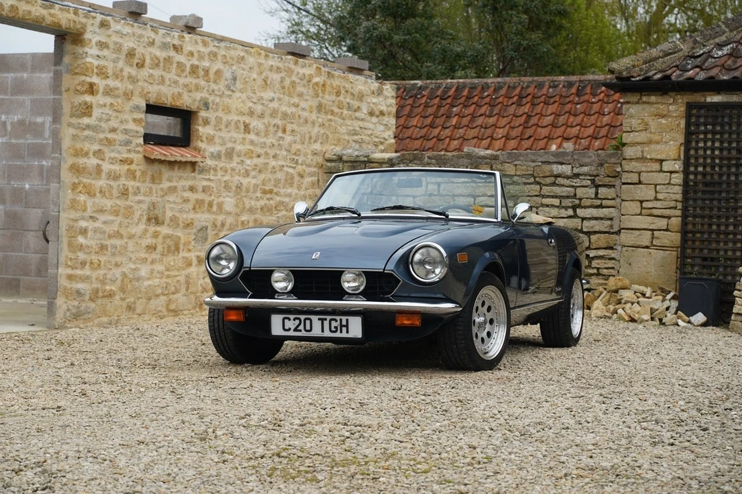 1986 Pininfarina - Image 16 of 30