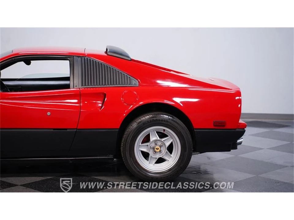 1986 Pontiac Fiero - Image 21 of 31