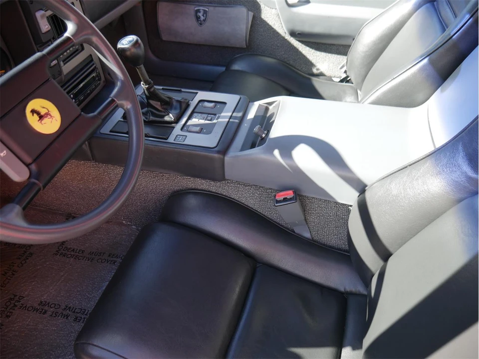 1986 Pontiac Fiero - Image 29 of 31