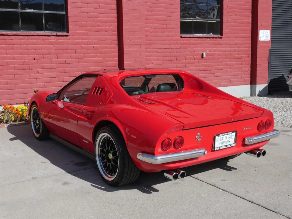 1986 Pontiac Fiero - Image 11 of 31