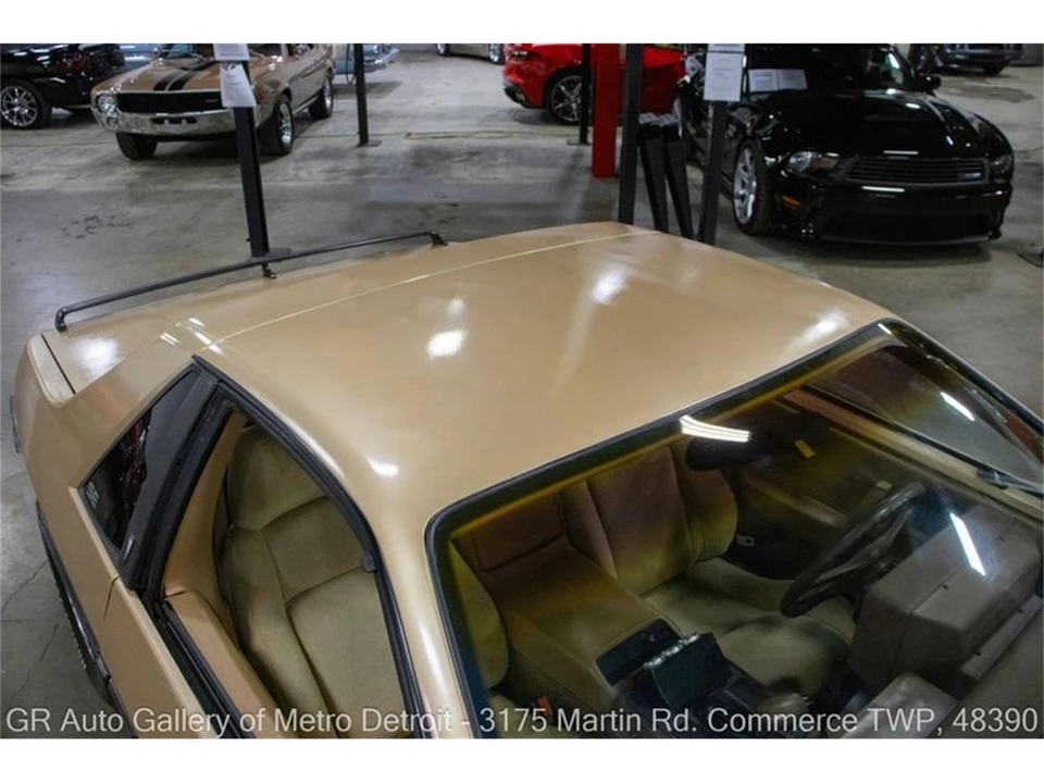1986 Pontiac Fiero - Image 14 of 31
