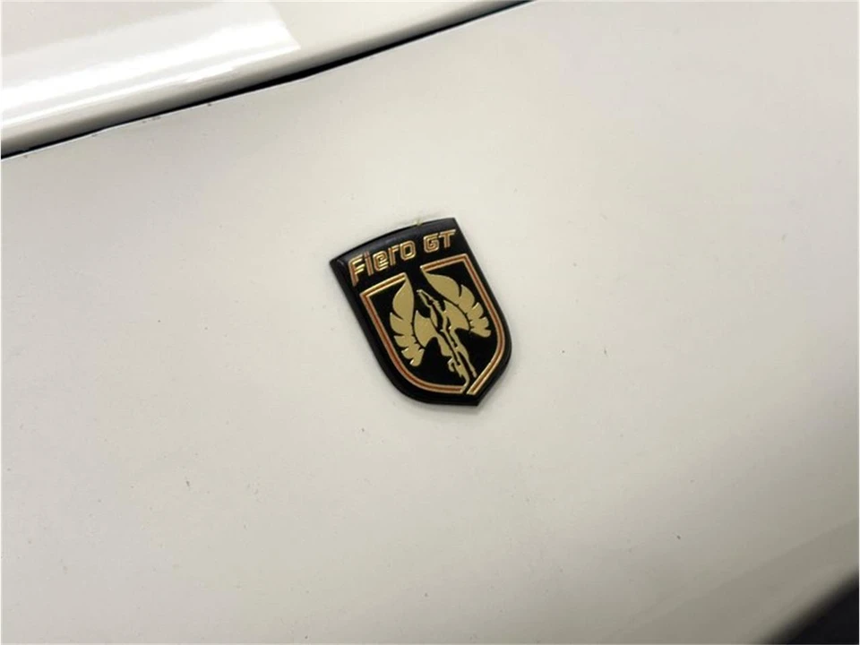1986 Pontiac Fiero - Image 9 of 31