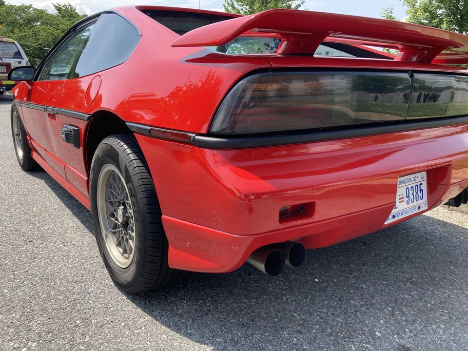 1986 Pontiac Fiero GT - Image 25 of 31