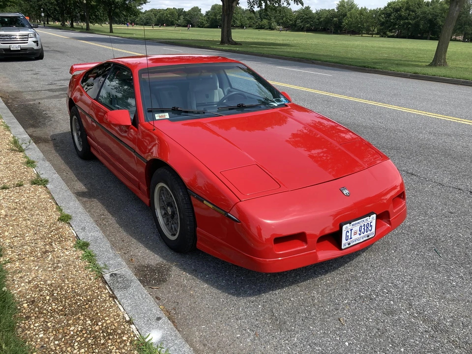 1986 Pontiac Fiero GT - Image 13 of 31