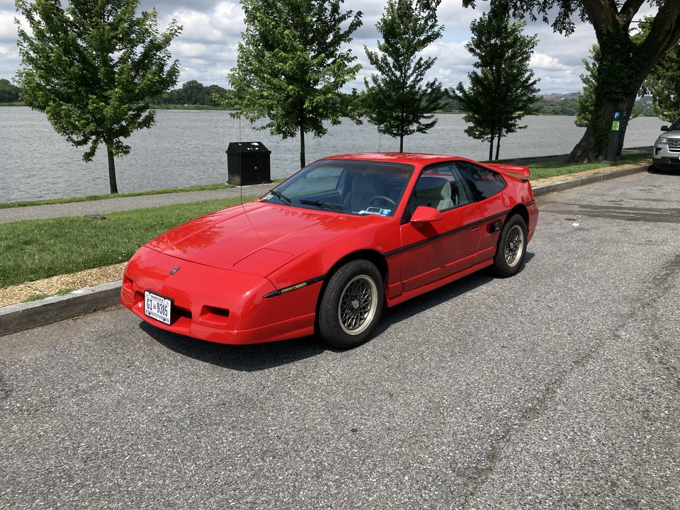 1986 Pontiac Fiero GT - Image 7 of 31