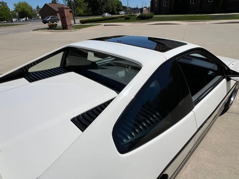 1986 Pontiac Fiero GT - Image 29 of 31