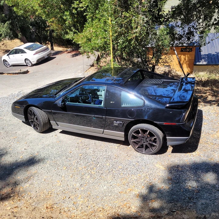 1986 Pontiac Fiero GT - Image 11 of 31