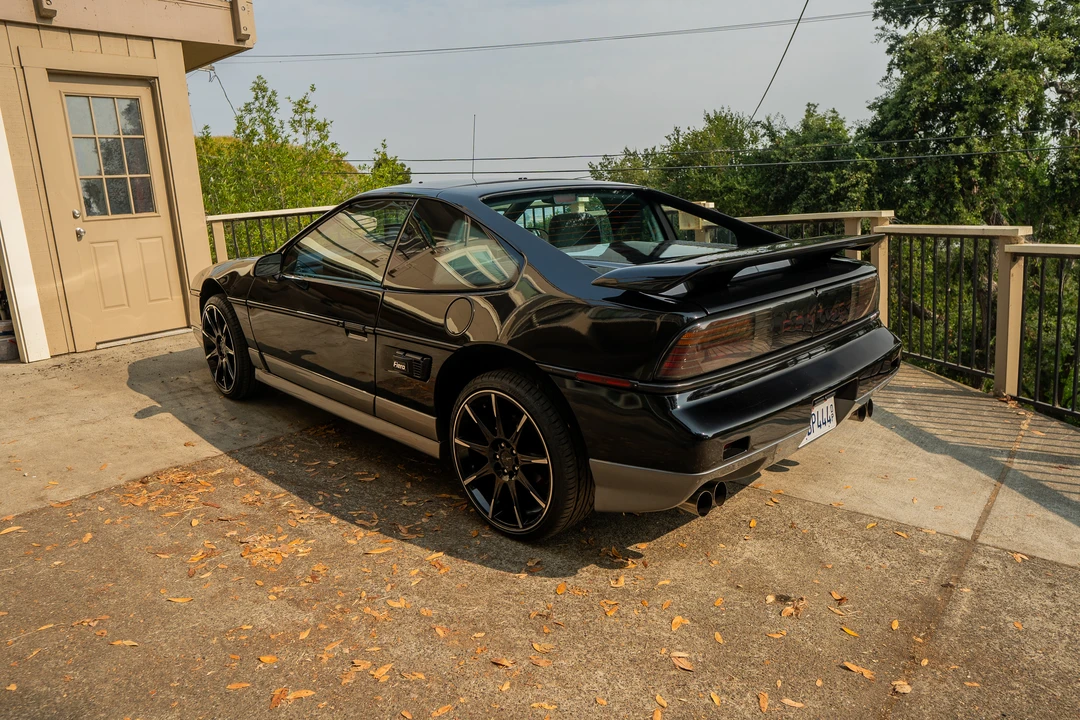 1986 Pontiac Fiero GT - Image 19 of 31