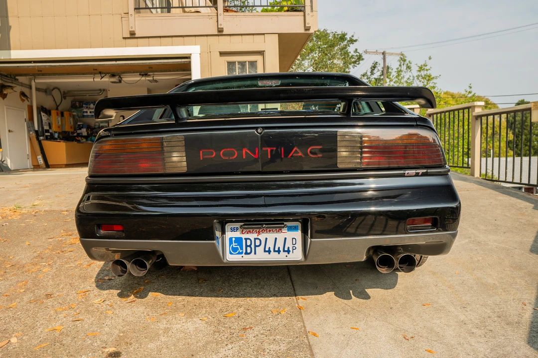 1986 Pontiac Fiero GT - Image 21 of 31