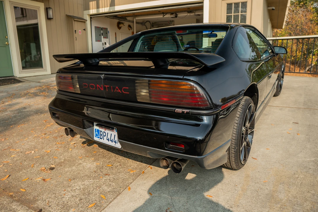 1986 Pontiac Fiero GT - Image 22 of 31