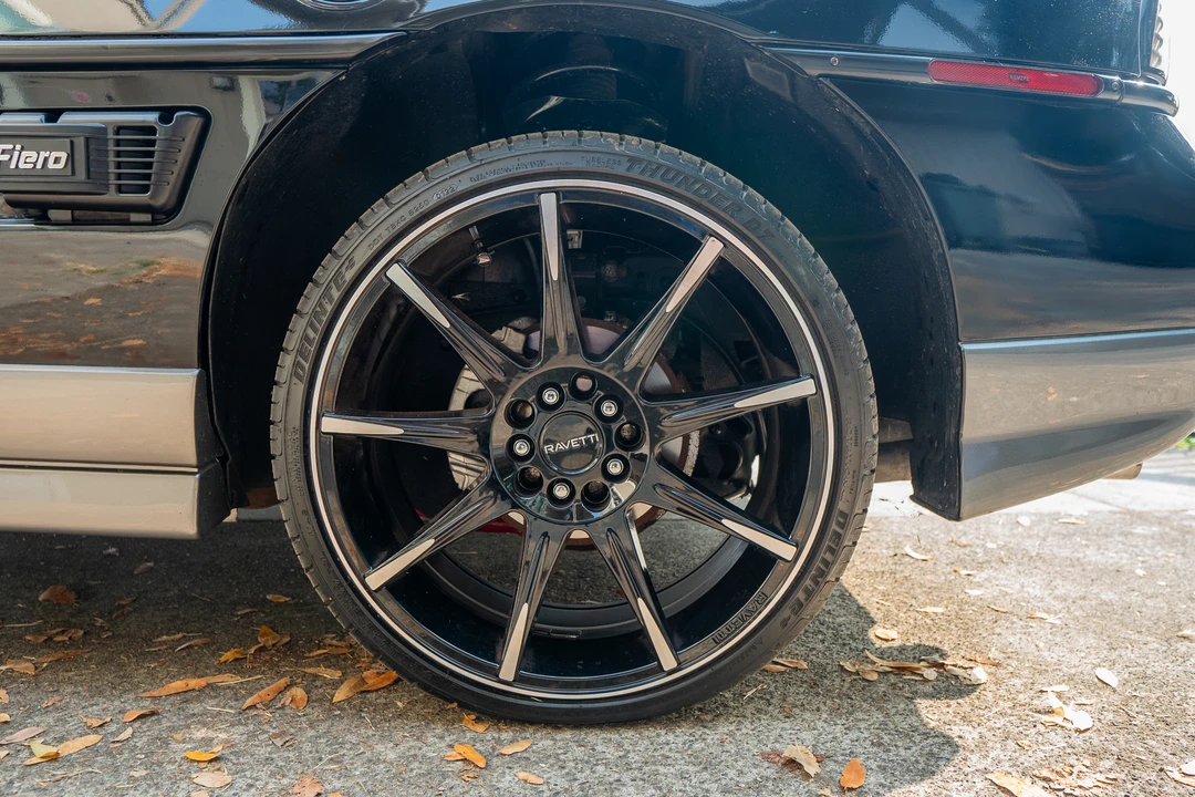 1986 Pontiac Fiero GT - Image 30 of 31