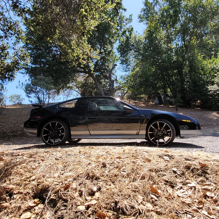 1986 Pontiac Fiero GT - Image 9 of 31