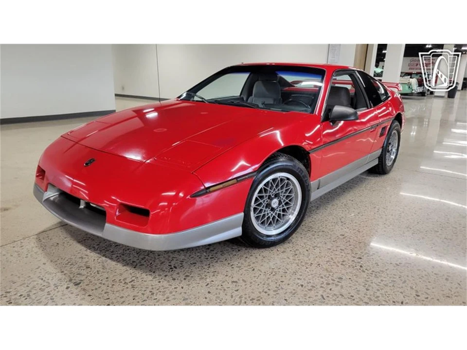 1986 Pontiac Fiero GT - Image 20 of 31