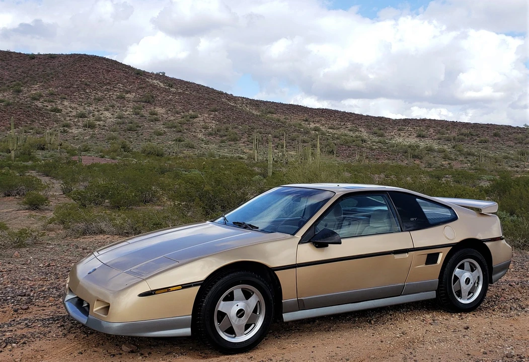 1986 Pontiac Fiero GT - Image 4 of 31