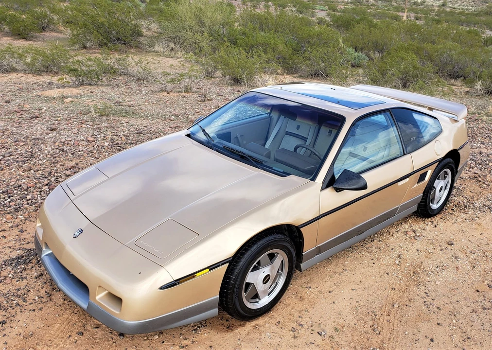 1986 Pontiac Fiero GT - Image 3 of 31