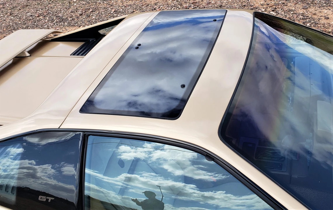 1986 Pontiac Fiero GT - Image 21 of 31