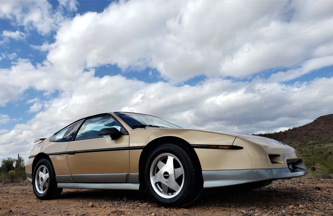 1986 Pontiac Fiero GT - Image 13 of 31