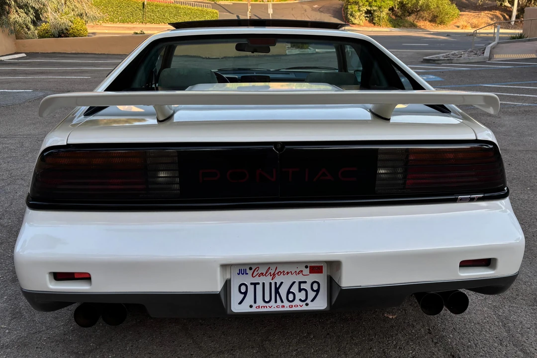 1986 Pontiac Fiero GT - Image 5 of 31