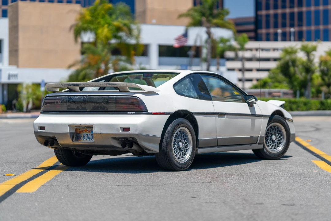 1986 Pontiac Fiero GT - Image 8 of 31