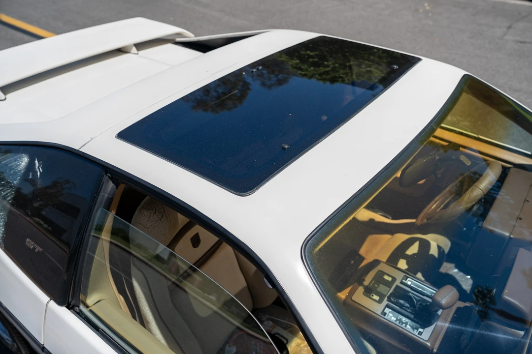 1986 Pontiac Fiero GT - Image 23 of 31
