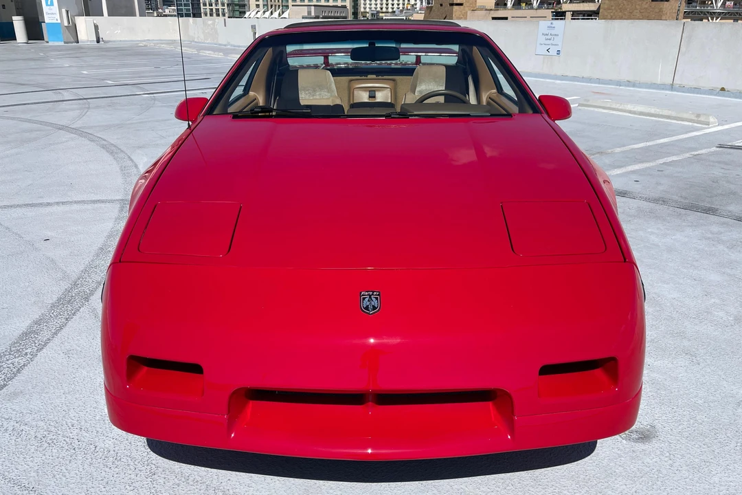 1986 Pontiac Fiero GT - Image 2 of 31