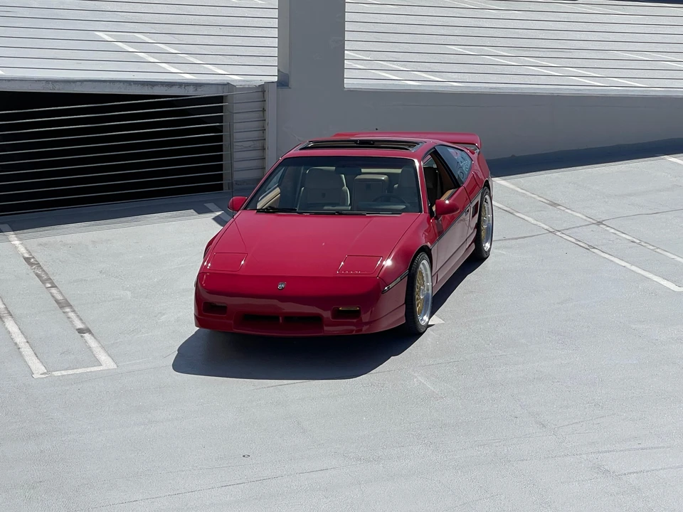 1986 Pontiac Fiero GT - Image 7 of 31