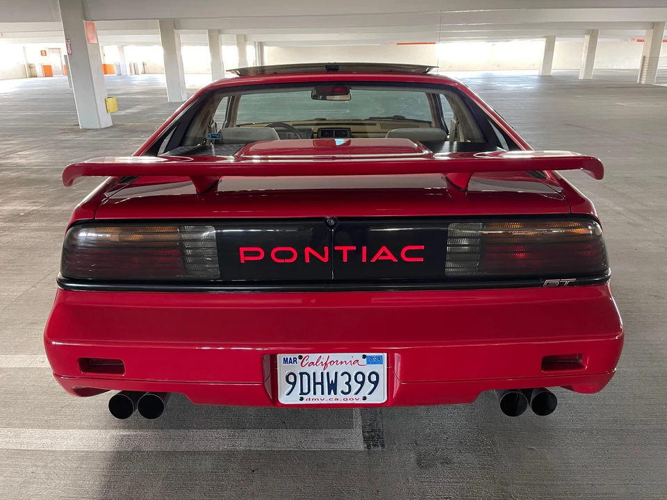 1986 Pontiac Fiero GT - Image 16 of 31