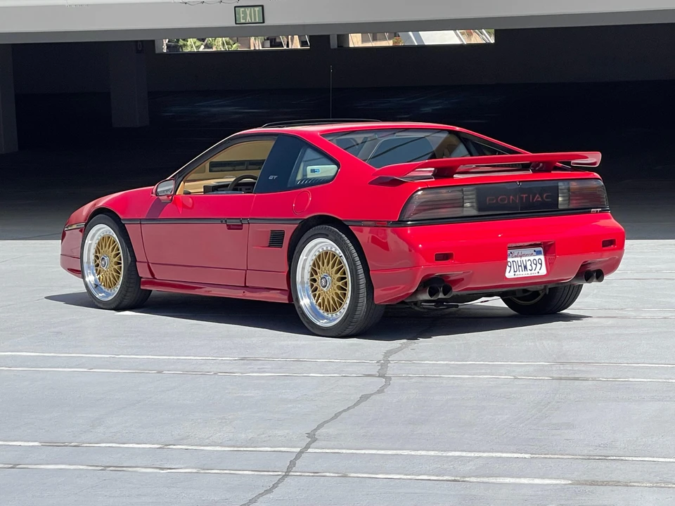 1986 Pontiac Fiero GT - Image 13 of 31