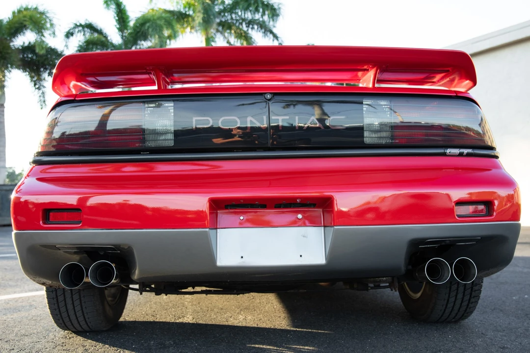 1986 Pontiac Fiero GT - Image 8 of 31