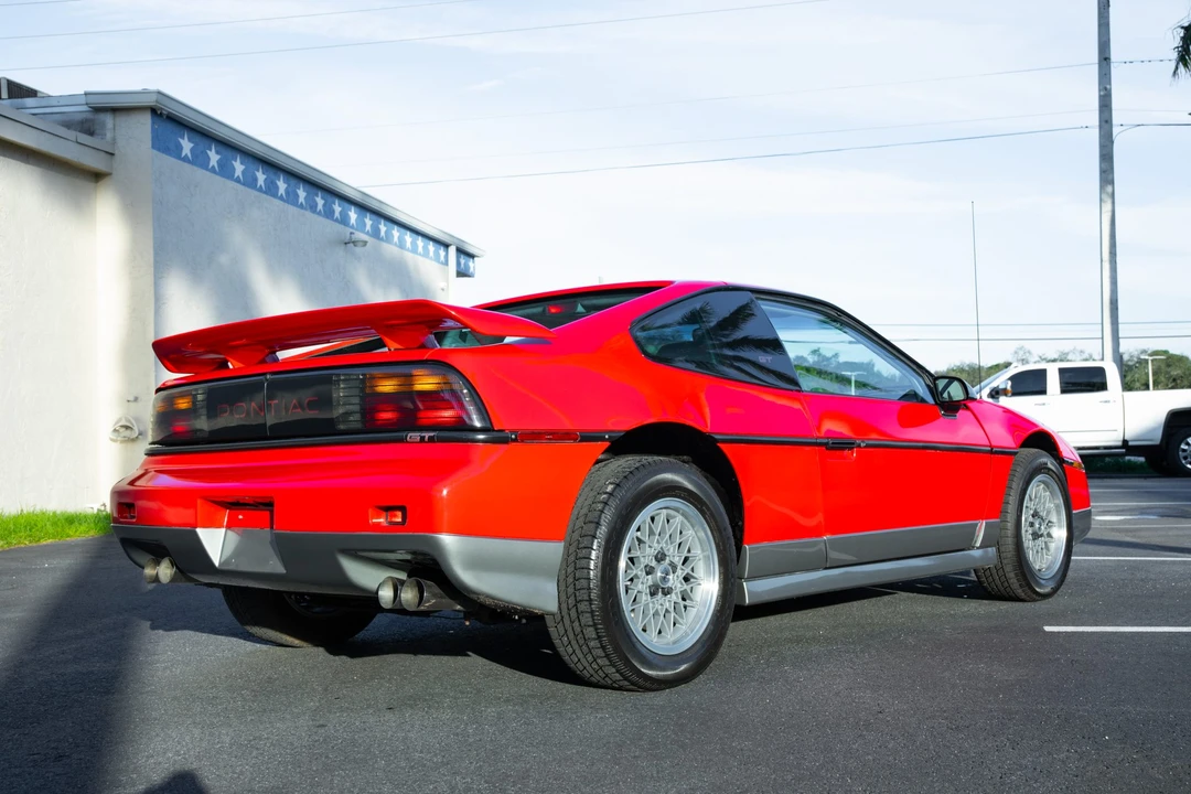 1986 Pontiac Fiero GT - Image 6 of 31