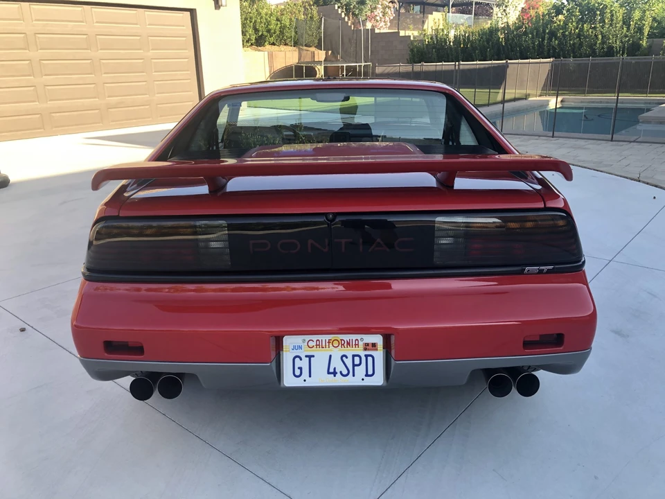 1986 Pontiac Fiero GT - Image 15 of 31