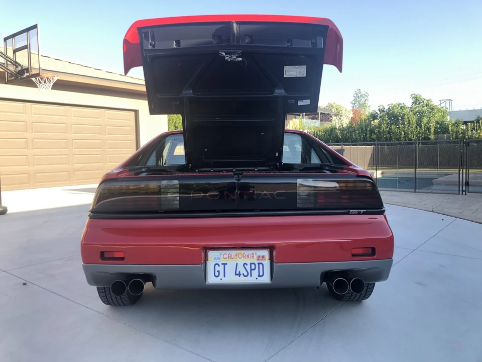 1986 Pontiac Fiero GT - Image 17 of 31