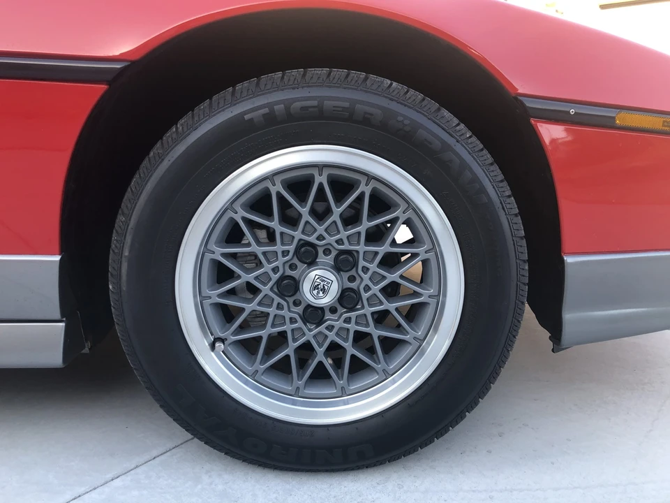 1986 Pontiac Fiero GT - Image 26 of 31
