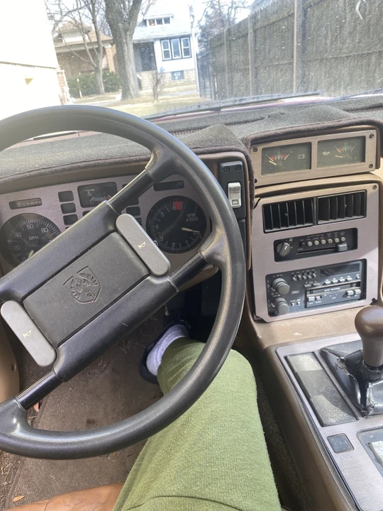 1986 Pontiac Fiero - Image 4 of 9
