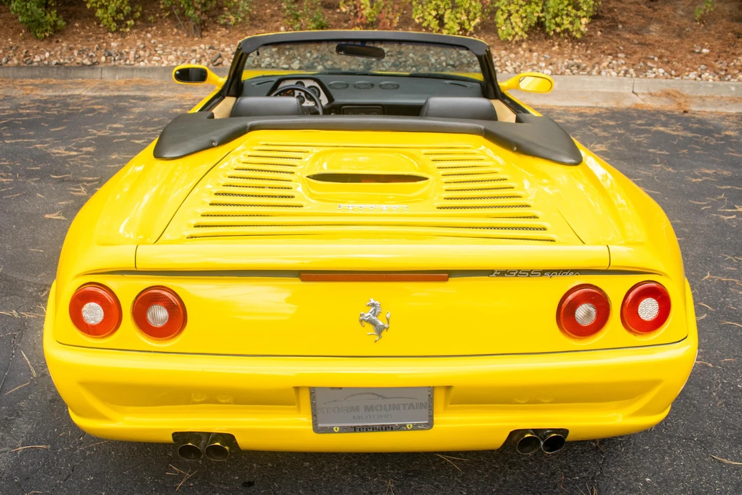 1986 Pontiac Fiero - Image 5 of 31