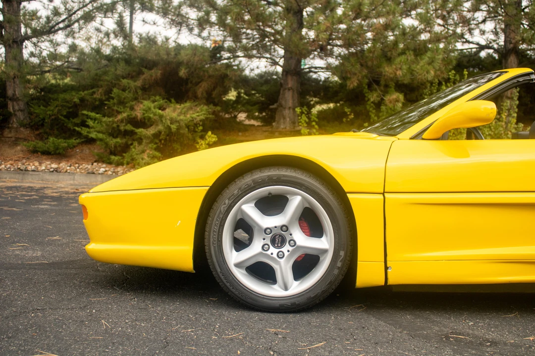 1986 Pontiac Fiero - Image 28 of 31