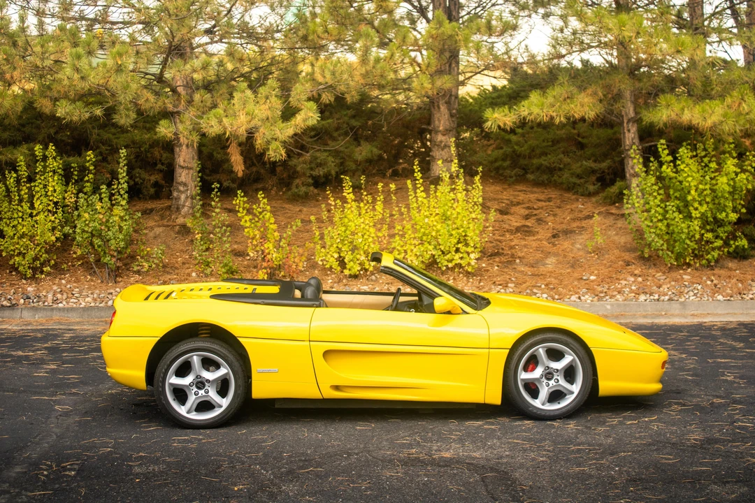 1986 Pontiac Fiero - Image 19 of 31