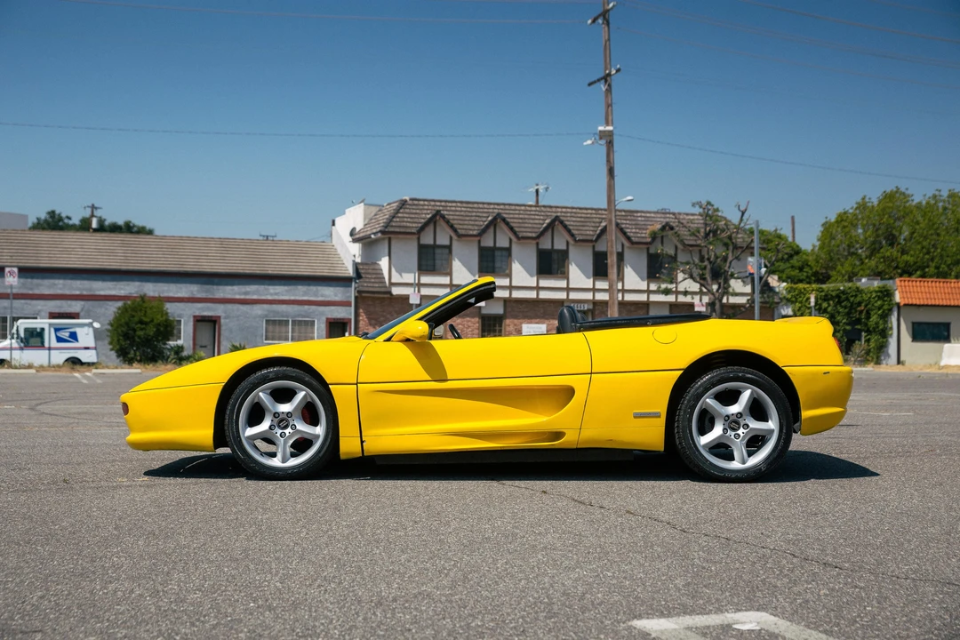 1986 Pontiac Fiero - Image 14 of 31