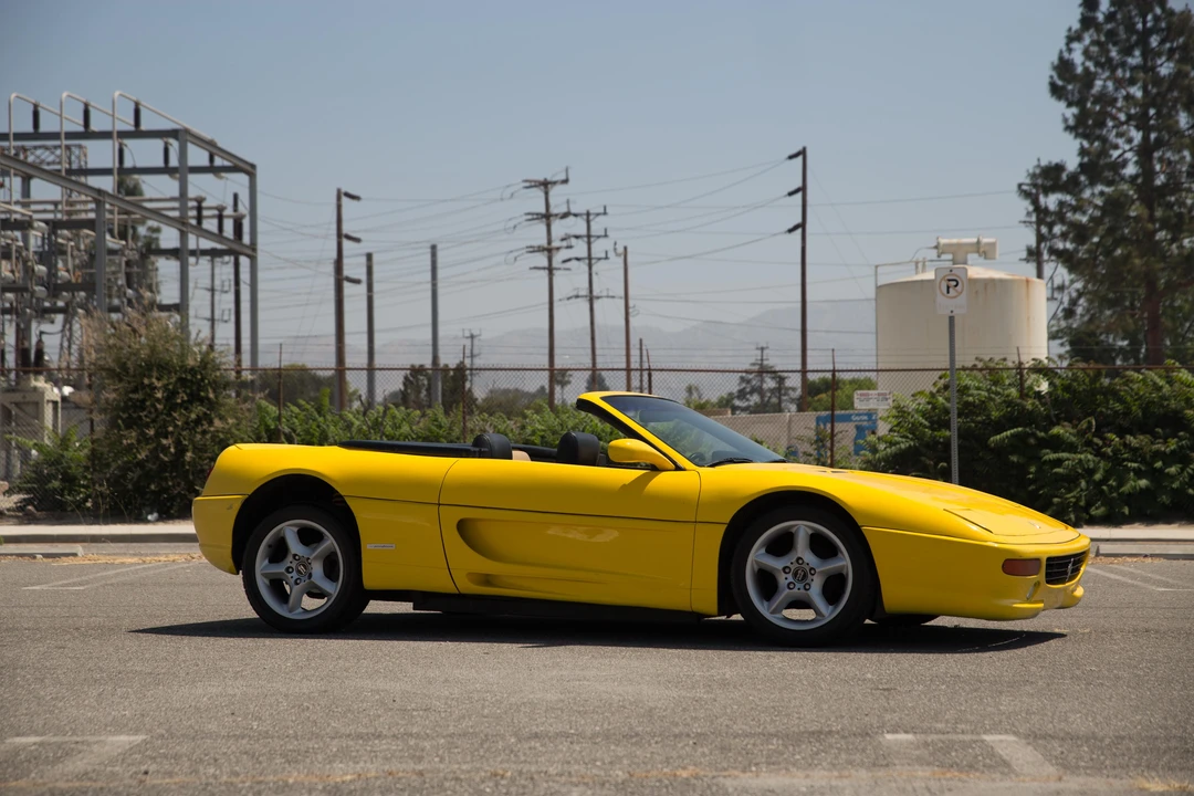 1986 Pontiac Fiero - Image 27 of 31