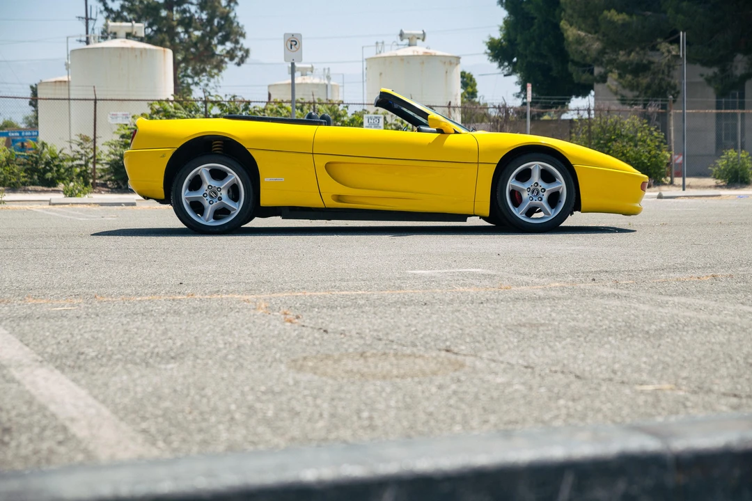 1986 Pontiac Fiero - Image 25 of 31