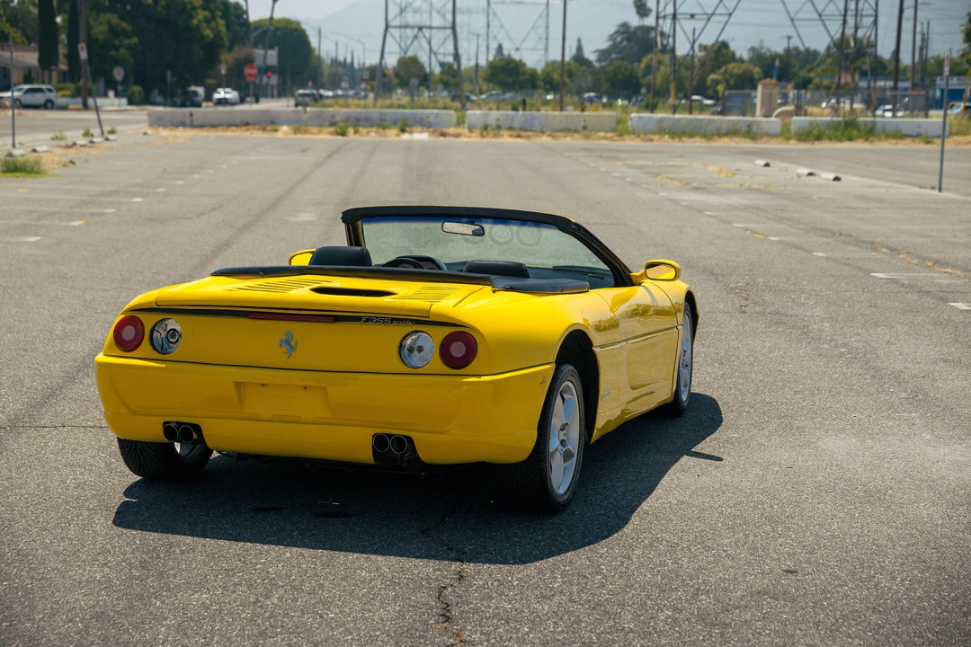 1986 Pontiac Fiero - Image 22 of 31