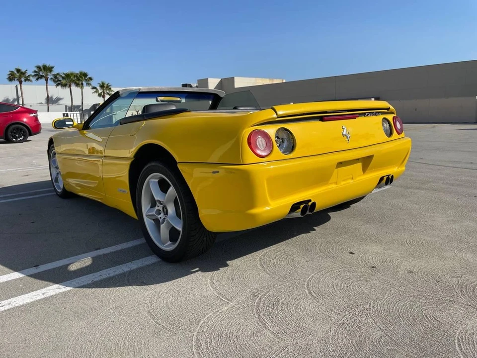 1986 Pontiac Fiero - Image 18 of 31