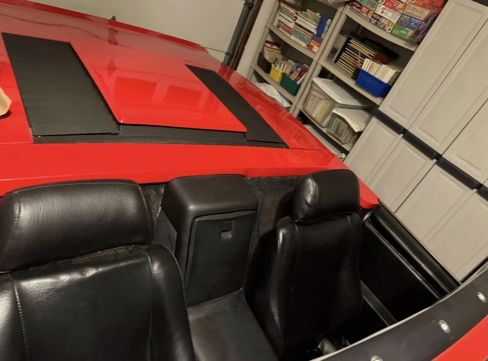1986 Pontiac Fiero - Image 5 of 19