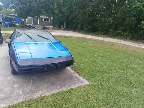 1986 Pontiac Fiero SE