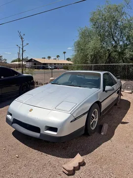 1986 Pontiac Fiero SE