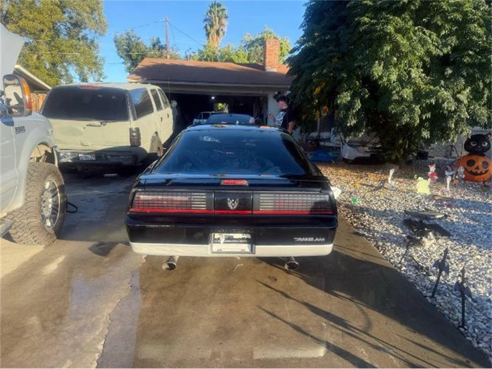 1986 Pontiac Firebird 3rd Gen - Image 11 of 15