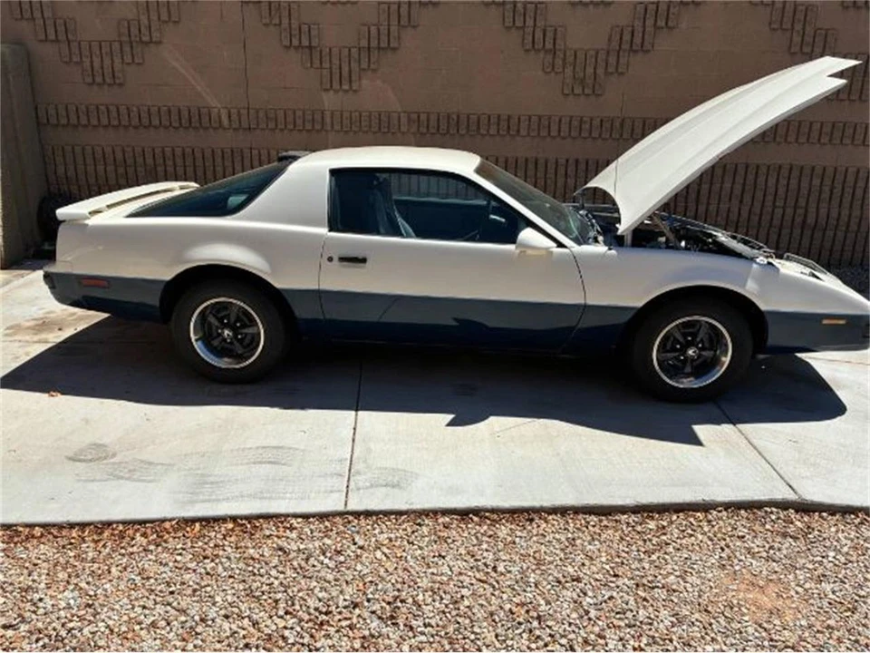 1986 Pontiac Firebird 3rd Gen - Image 2 of 12