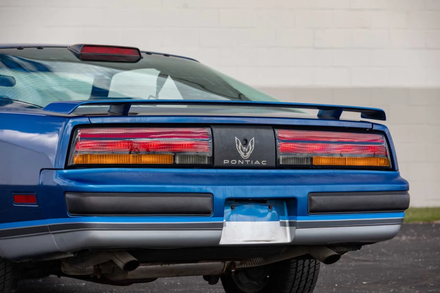 1986 Pontiac Firebird 3rd Gen - Image 10 of 31