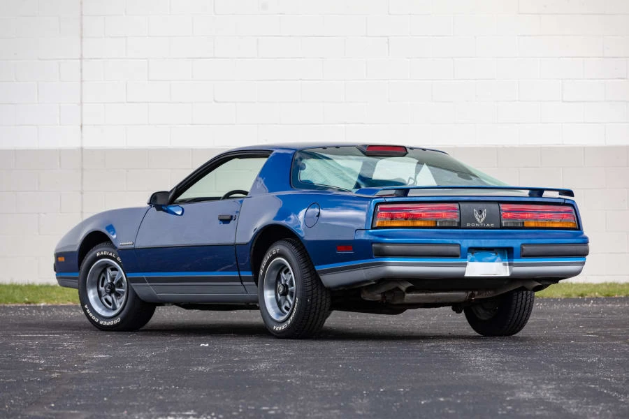 1986 Pontiac Firebird 3rd Gen - Image 14 of 31