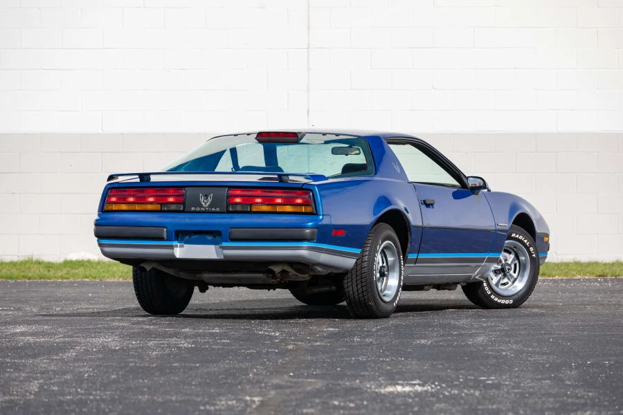 1986 Pontiac Firebird 3rd Gen - Image 3 of 31